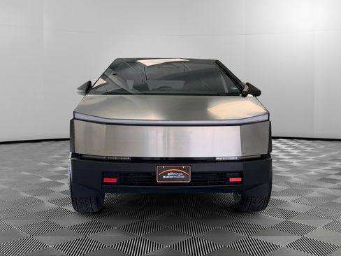 Used 2024 Tesla Cybertruck AWD Crew Cab image 3