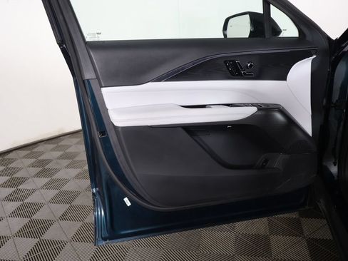 Used 2025 Cadillac Lyriq Luxury RWD image 26