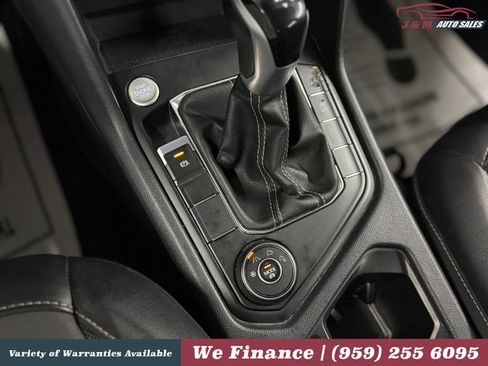 Used 2022 Volkswagen Taos SE AWD/4WD image 19