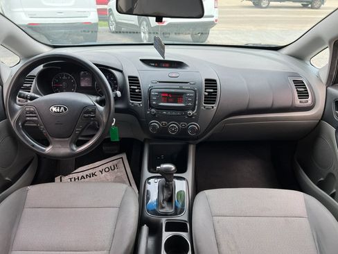 Used 2018 Kia Forte LX FWD image 15