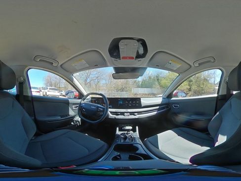 Used 2025 Kia K4 FWD image 40