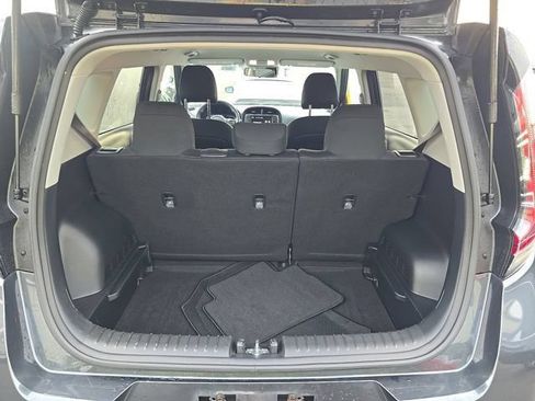 Used 2025 Kia Soul LX w/ LX Technology Package FWD image 14