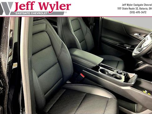 New 2026 Chevrolet Equinox LT w/ Convenience Package II FWD image 41