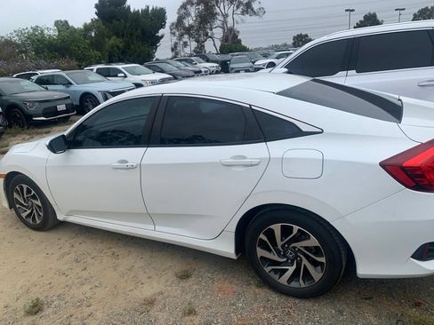 Used 2016 Honda Civic EX image 8
