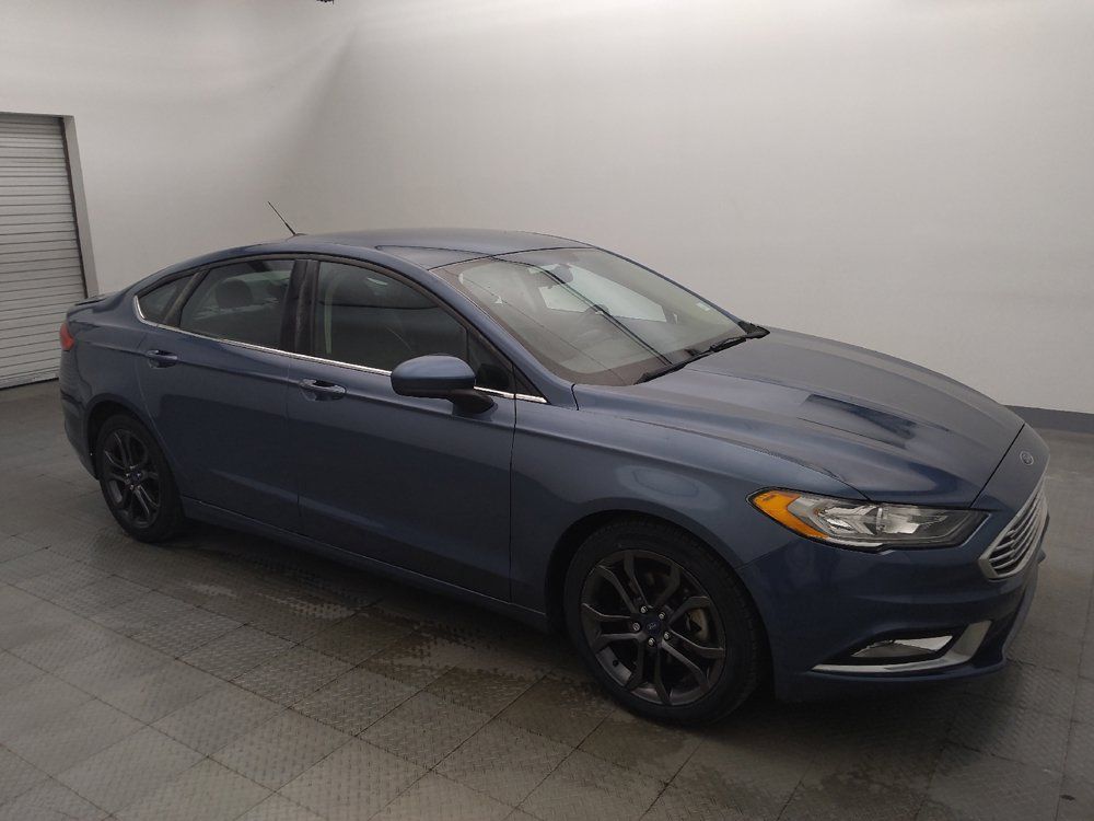 Used 2018 Ford Fusion SE w/ Equipment Group 201A FWD image 11