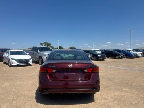 Certified 2024 Nissan Altima 2.5 SV FWD image 17