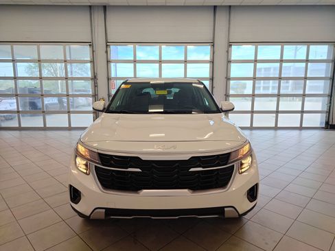 Used 2024 Kia Seltos LX AWD/4WD image 8