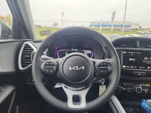 New 2025 Kia Soul LX image 13
