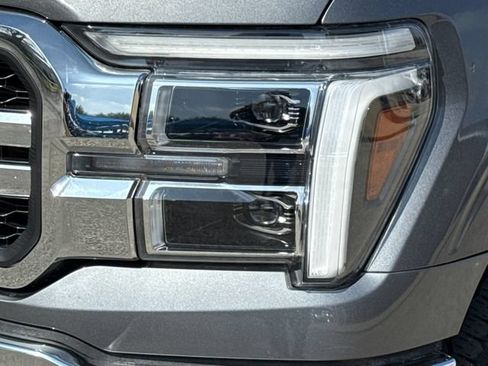 Used 2025 Ford F150 Lariat w/ FX4 Off-Road Package AWD/4WD image 4
