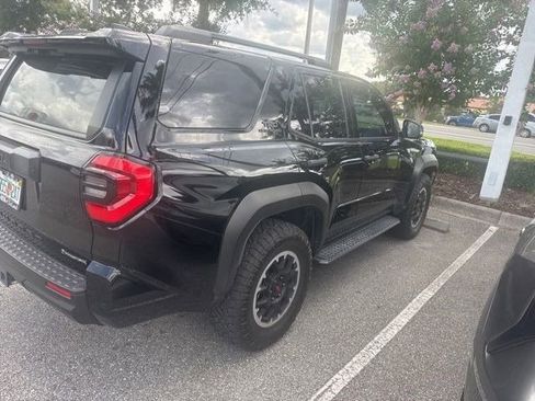 Used 2025 Toyota 4Runner TRD Off-Road Premium AWD/4WD image 2