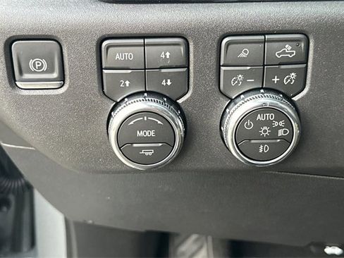 New 2026 GMC Sierra 1500 SLT w/ SLT Premium Plus Package image 27
