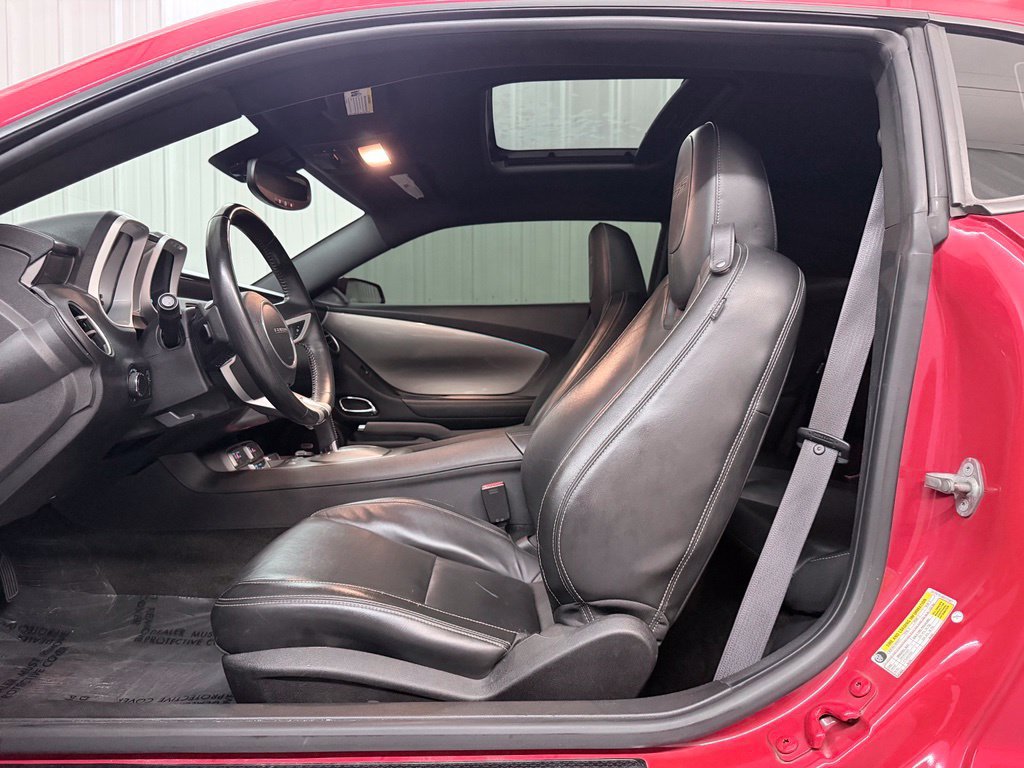 Used 2010 Chevrolet Camaro SS w/ RS Package RWD image 10