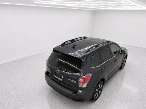 Used 2017 Subaru Forester 2.5i Limited AWD/4WD image 35