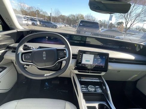 New 2026 Lincoln Nautilus Reserve AWD/4WD image 6