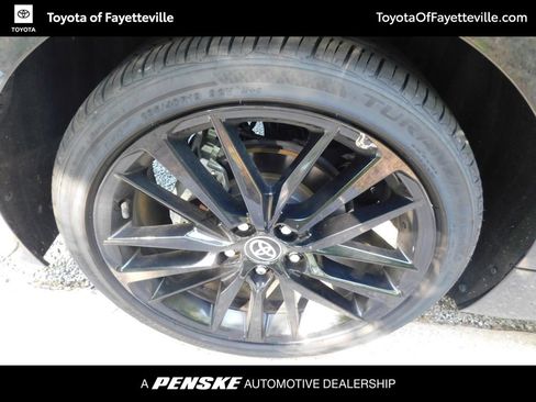 Used 2024 Toyota Camry XSE FWD image 7