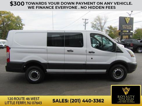 Used 2015 Ford Transit 250 130 Low Roof image 34