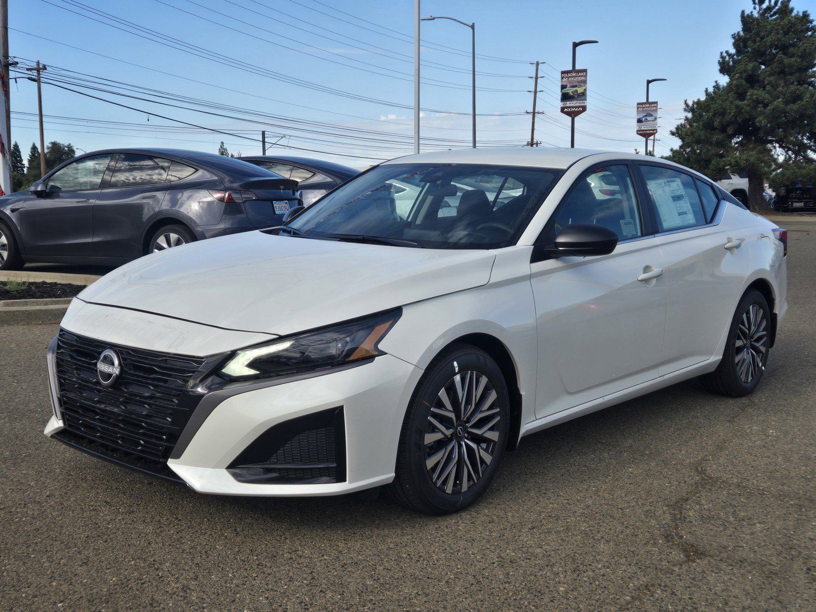 New 2026 Nissan Altima 2.5 SV FWD image 8