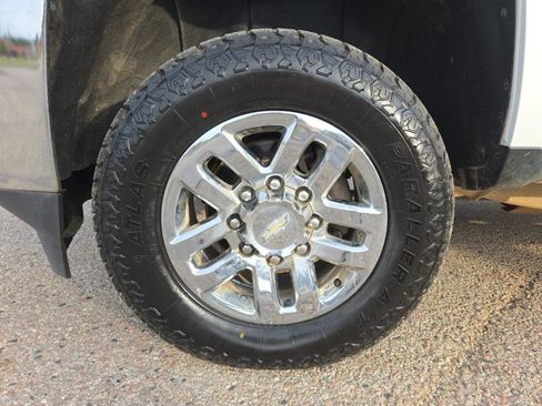 Used 2018 Chevrolet Silverado 2500 LTZ w/ Duramax Plus Package image 2