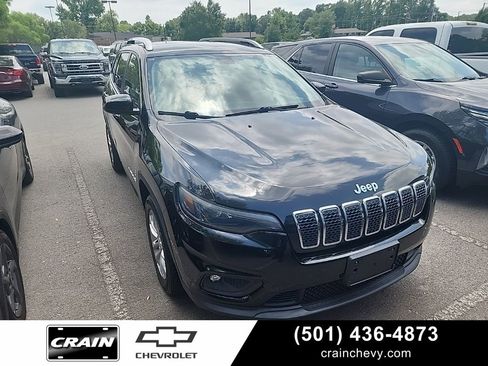 Used 2019 Jeep Cherokee Latitude w/ Popular Appearance Group FWD image 1