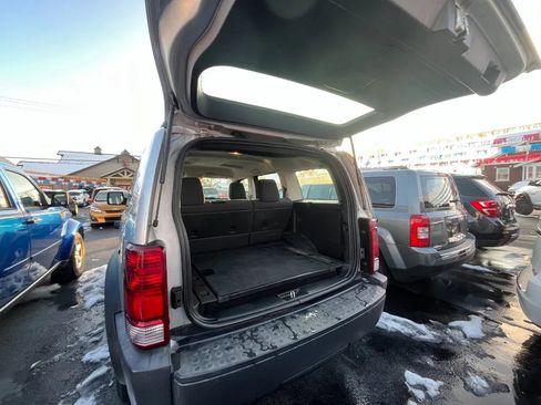 Used 2007 Dodge Nitro SXT image 14