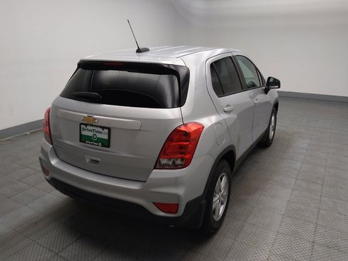 Used 2020 Chevrolet Trax LS w/ Tint and Cruise Package FWD image 9