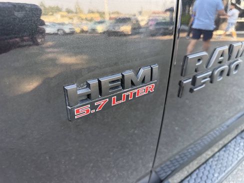 Used 2018 RAM 1500 Express w/ Wheel & Sound Group AWD/4WD image 12