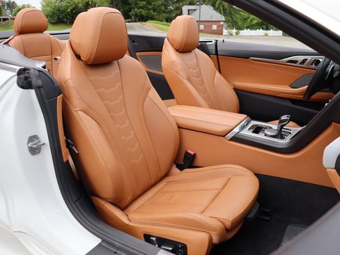 Used 2019 BMW M850i xDrive Convertible AWD/4WD image 16