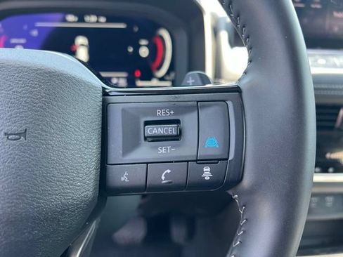 Used 2026 Nissan Rogue SL FWD image 15