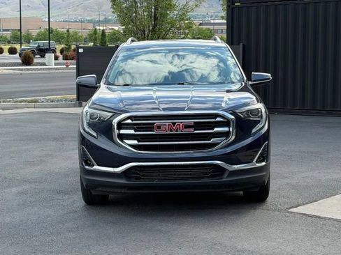 Used 2019 GMC Terrain SLT w/ Preferred Package AWD/4WD image 2