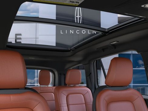 New 2026 Lincoln Aviator Reserve w/ Jet Appearance Package AWD/4WD image 22