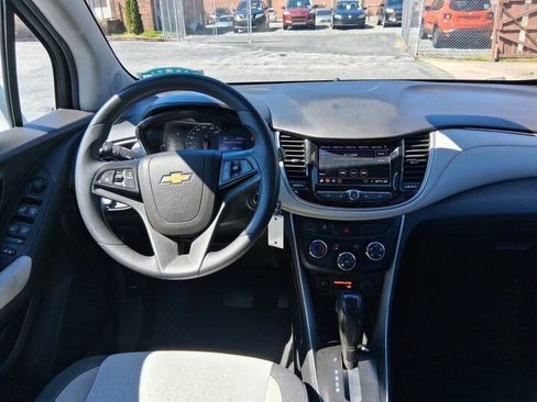 Used 2020 Chevrolet Trax LS w/ Tint and Cruise Package AWD/4WD image 13
