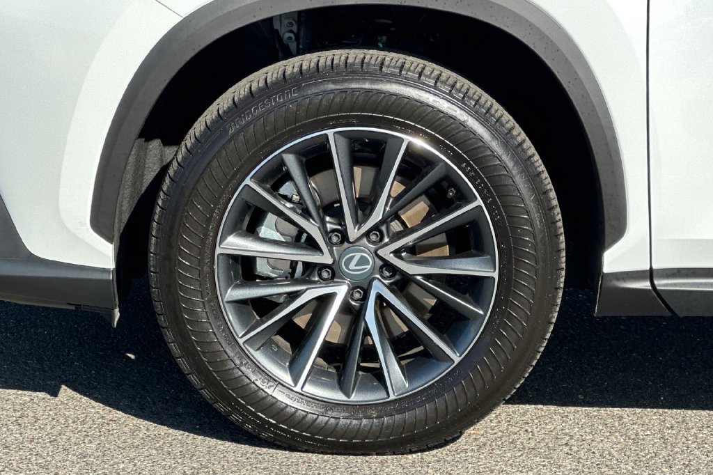 Used 2026 Lexus NX 350h AWD w/ Accessory Package (Z1) image 32