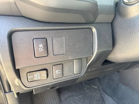 Used 2023 Toyota Tacoma SR AWD/4WD image 22