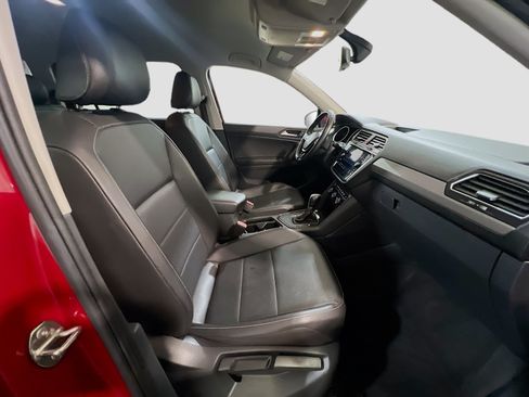 Used 2019 Volkswagen Tiguan SE FWD image 20