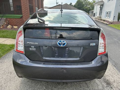 Used 2015 Toyota Prius Three FWD image 10