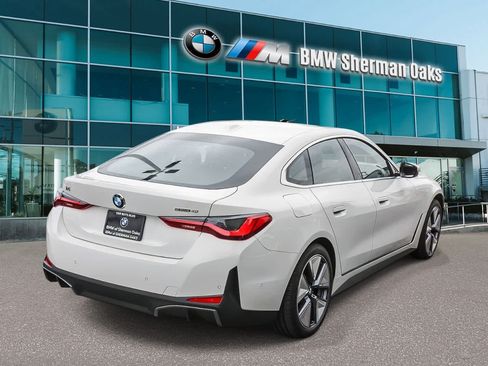 New 2026 BMW i4 eDrive40 w/ Premium Package RWD image 4