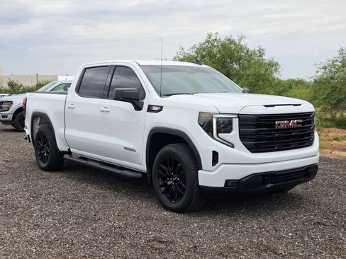 Used 2026 GMC Sierra 1500 Elevation AWD/4WD image 3