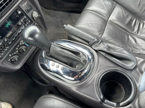 Used 2001 Chrysler Prowler RWD image 12