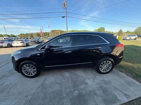 Used 2018 Cadillac XT5 Luxury w/ Driver Awareness Package image 17