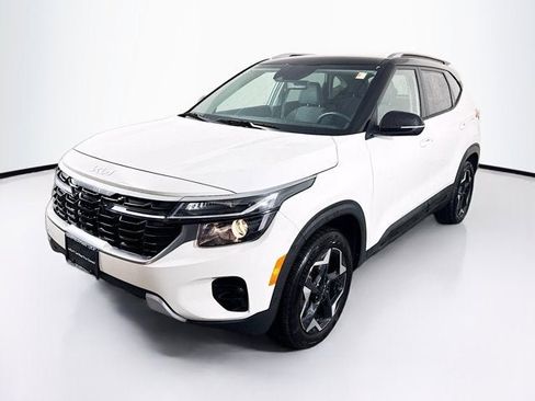 Used 2025 Kia Seltos S image 1