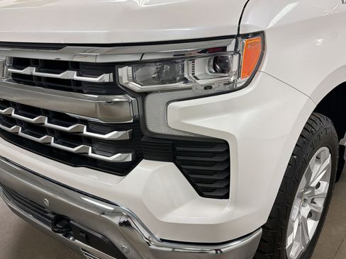 Used 2023 Chevrolet Silverado 1500 LTZ AWD/4WD image 9