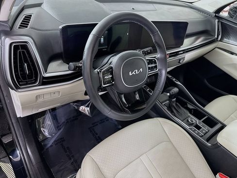 Used 2025 Kia Sorento S w/ Panoramic Sunroof Package AWD/4WD image 19