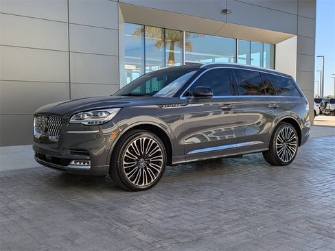 Certified 2023 Lincoln Aviator Black Label w/ Class IV Trailer Tow Package image 1