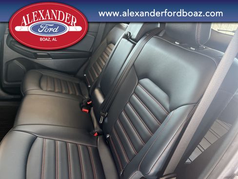 Used 2022 Ford Edge SEL w/ Sport Appearance Package AWD/4WD image 12