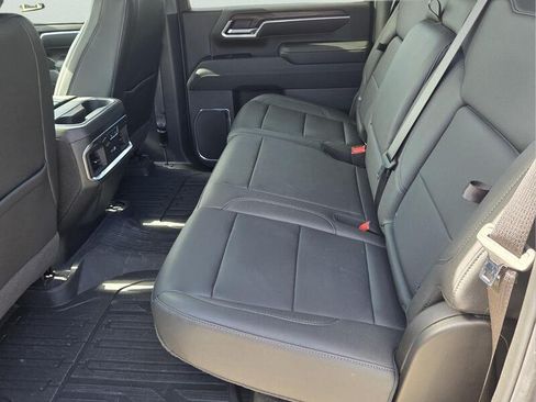 Used 2024 GMC Sierra 2500 SLT w/ SLT Premium Package AWD/4WD image 13