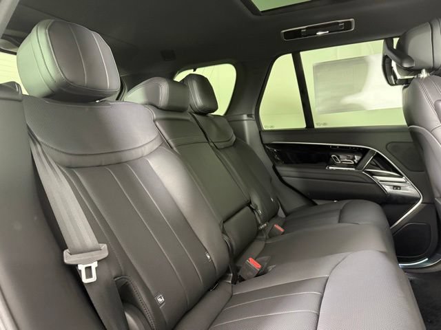 New 2026 Land Rover Range Rover SE AWD/4WD image 30