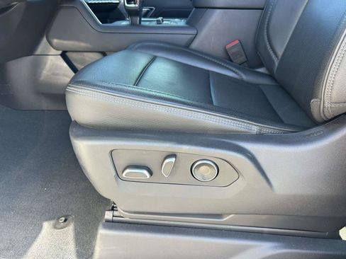 Used 2024 GMC Sierra 1500 Denali w/ Technology Package AWD/4WD image 18