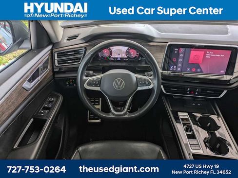 Used 2024 Volkswagen Atlas SEL Premium R-Line AWD/4WD image 25