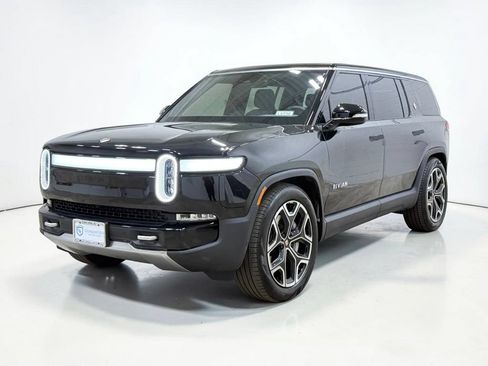 Used 2024 Rivian R1S Adventure Dual AWD/4WD image 8