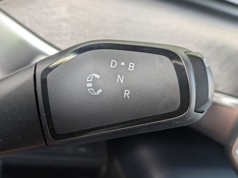 Used 2025 Volkswagen ID. Buzz Pro S Plus RWD image 32